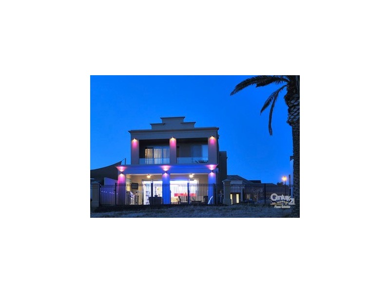 36B Lomond Circuit, Mawson Lakes SA 5095