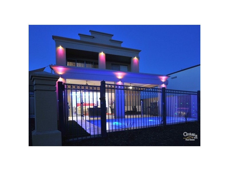 36B Lomond Circuit, Mawson Lakes SA 5095