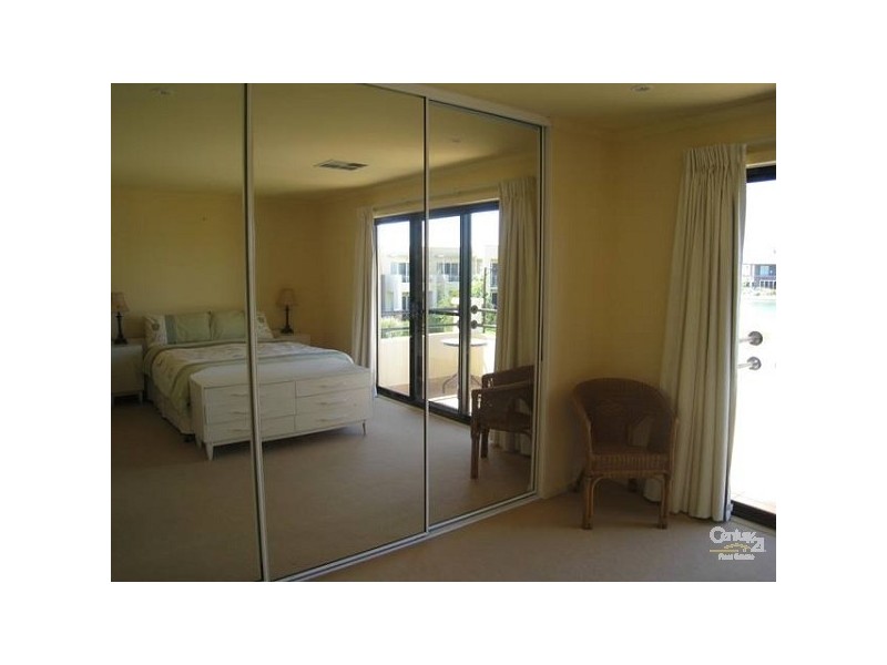 16 Shearwater Drive, Mawson Lakes SA 5095