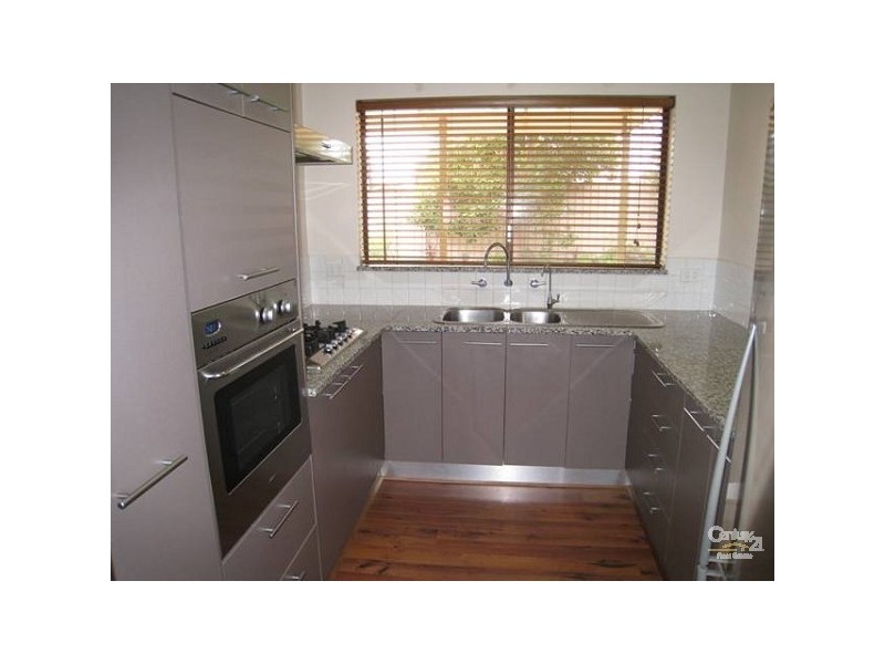 4 Flinders Avenue, Fairview Park SA 5126