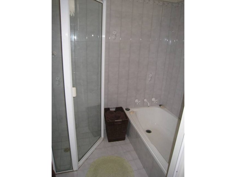 4 Flinders Avenue, Fairview Park SA 5126