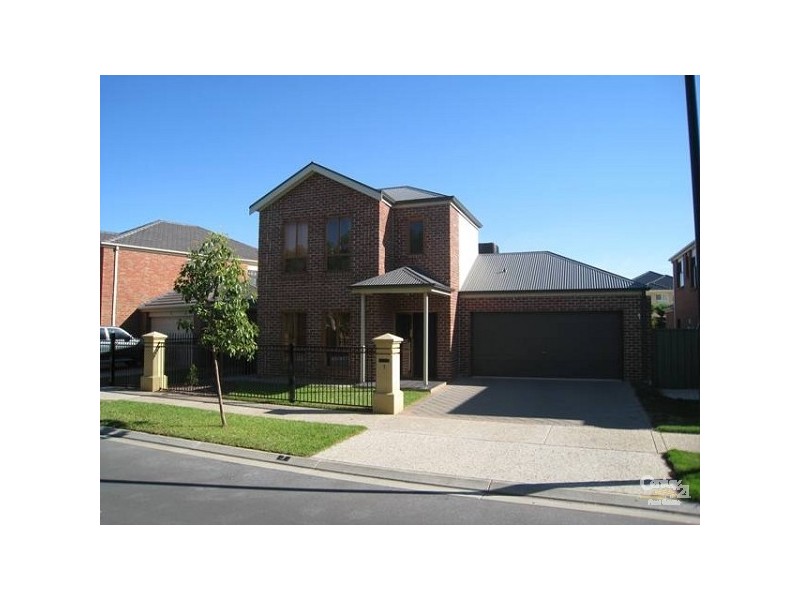 7 The Avenue, Mawson Lakes SA 5095