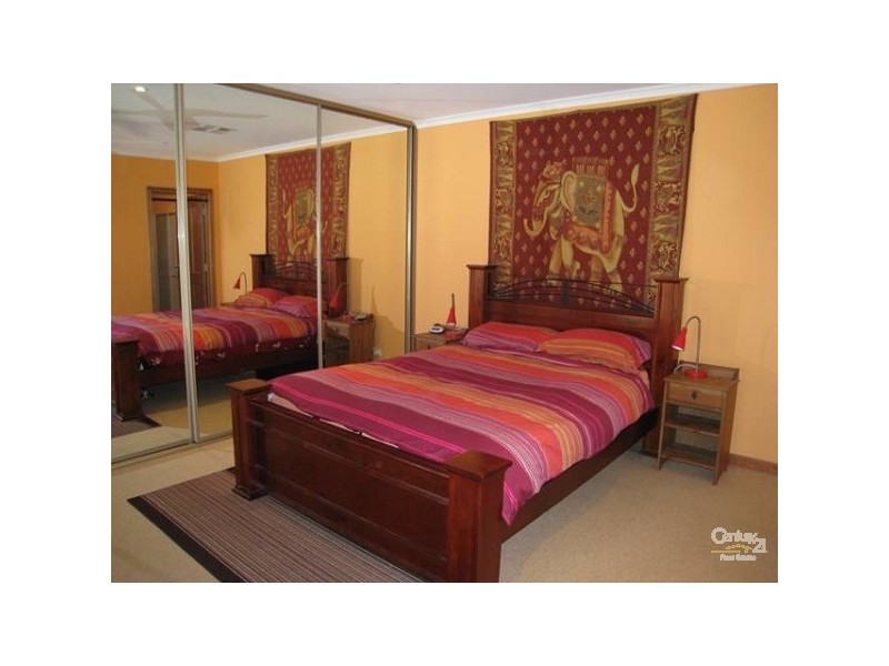 7 The Avenue, Mawson Lakes SA 5095