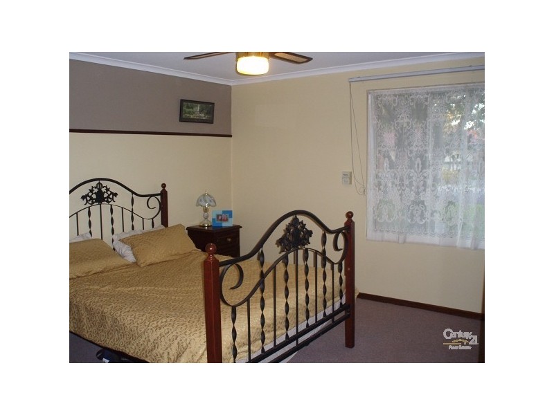 35 Chapman Crescent, Redwood Park SA 5097