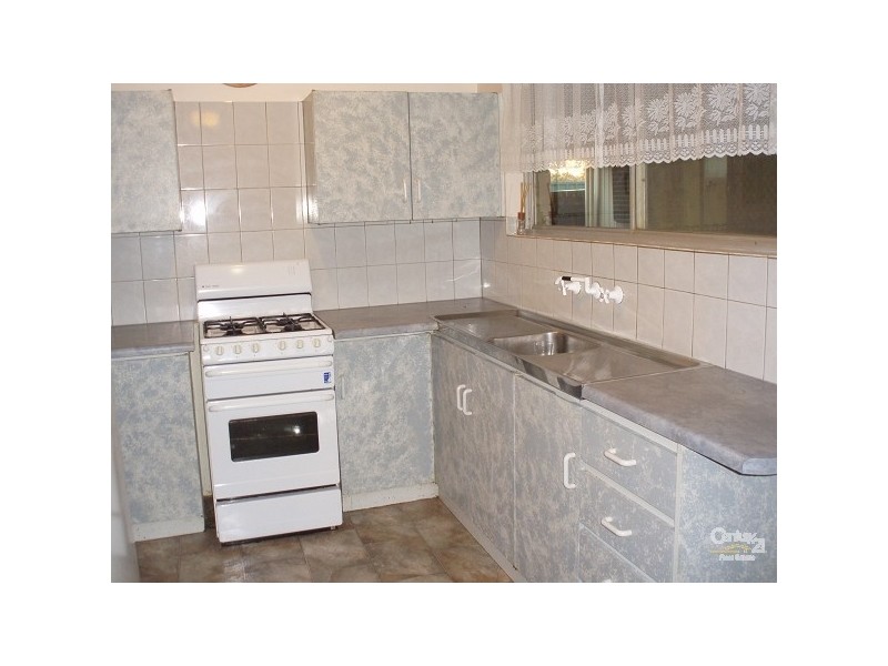 35 Chapman Crescent, Redwood Park SA 5097