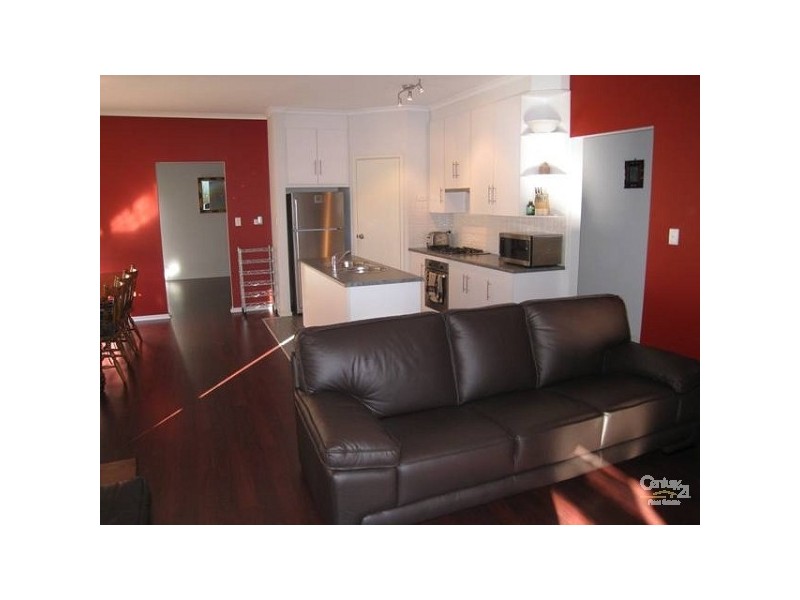 13 Brimpton Avenue, Mawson Lakes SA 5095