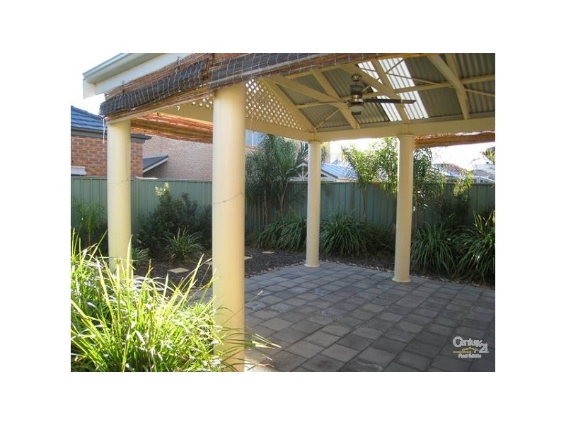 13 Brimpton Avenue, Mawson Lakes SA 5095