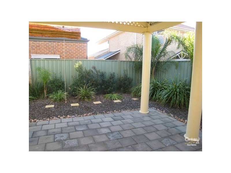 13 Brimpton Avenue, Mawson Lakes SA 5095