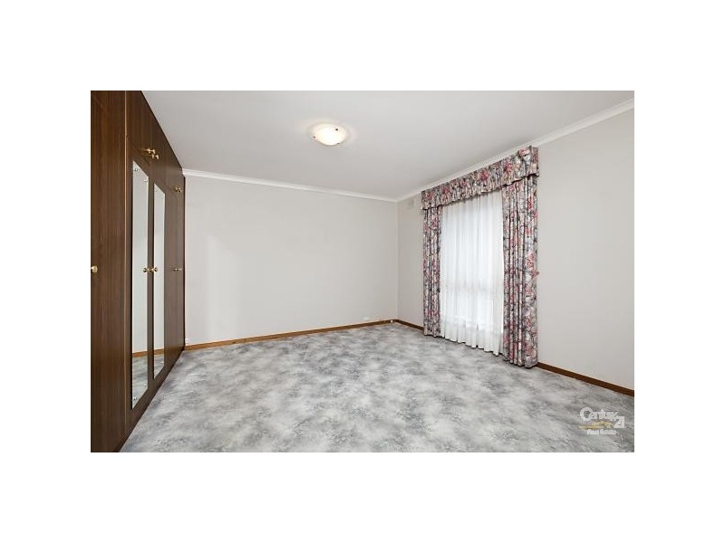 2/2 Maughan Avenue, Redwood Park SA 5097