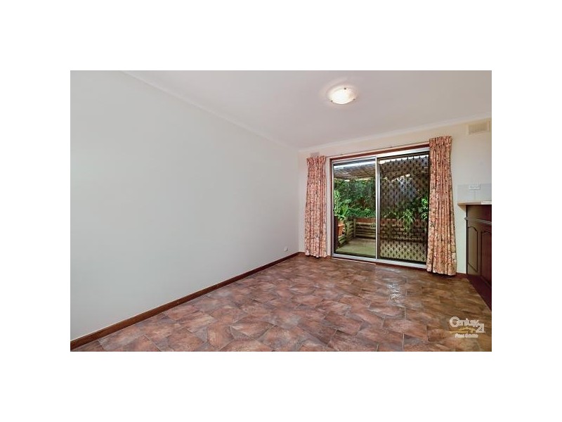 2/2 Maughan Avenue, Redwood Park SA 5097