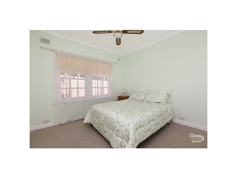 27 Rialto Avenue, Para Hills SA 5096