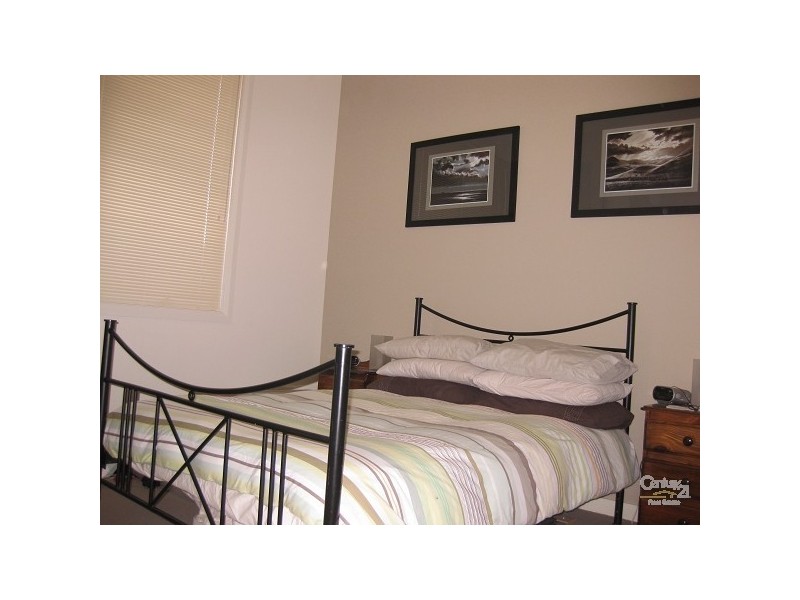 10 Phillipson Circuit, Mawson Lakes SA 5095