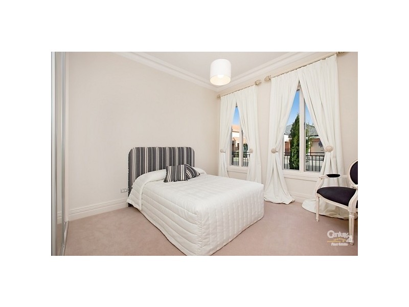 9 Dutton Avenue, Mawson Lakes SA 5095