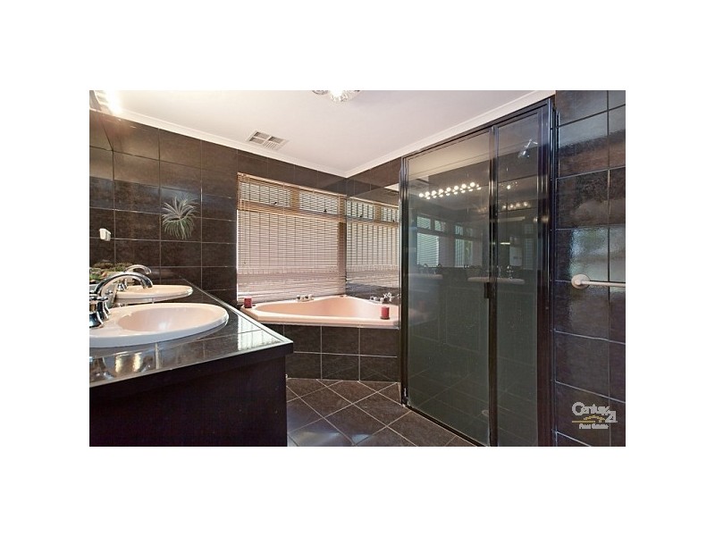 5 Quarry Road, Gulfview Heights SA 5096