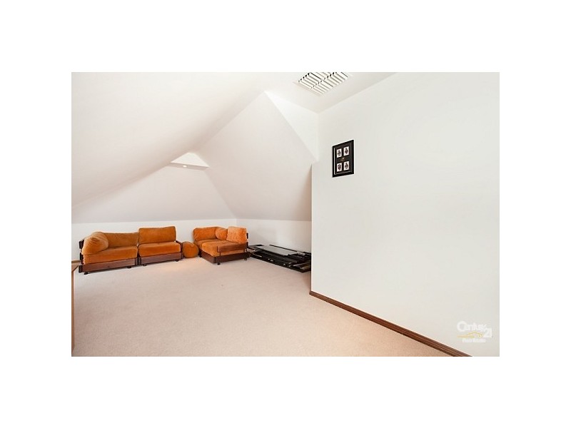 10 Castle Eaton Street, Golden Grove SA 5125