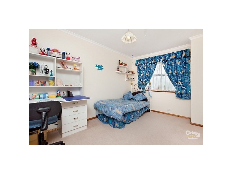 10 Castle Eaton Street, Golden Grove SA 5125