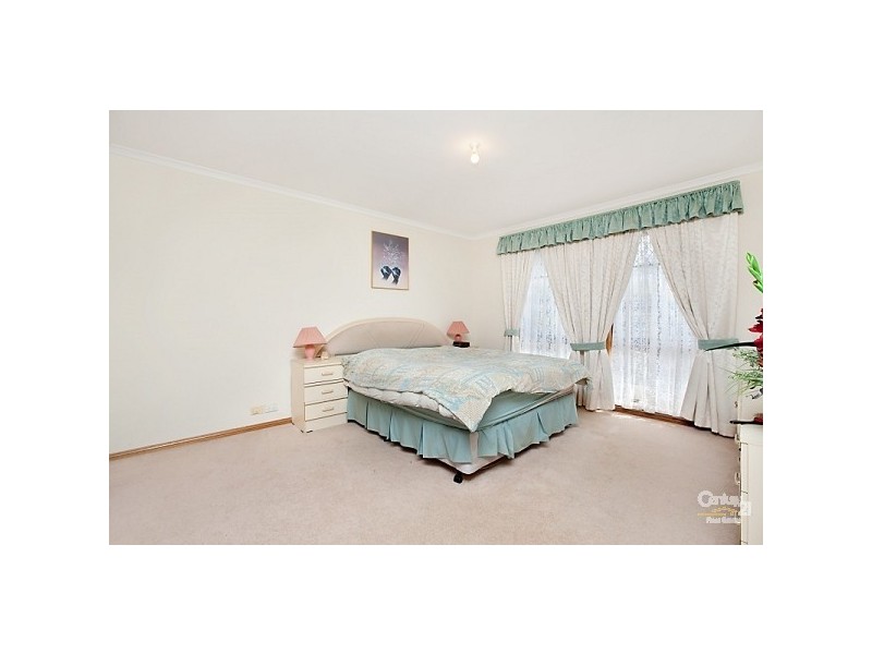 10 Castle Eaton Street, Golden Grove SA 5125