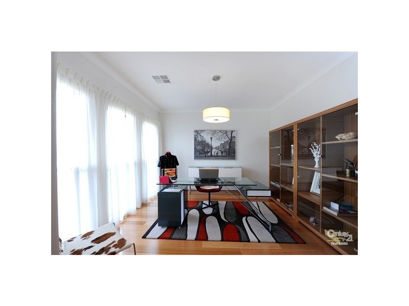 3 Lucia Place, Mawson Lakes SA 5095