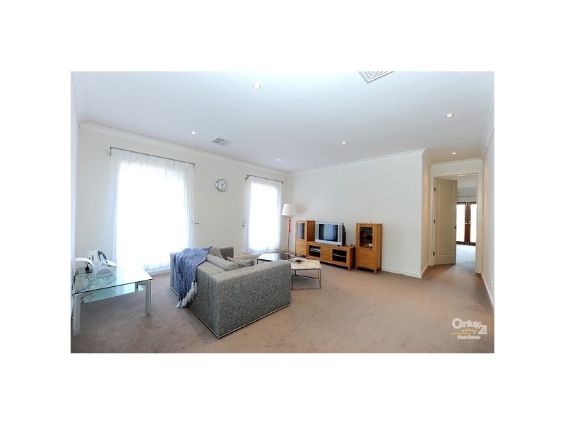 3 Lucia Place, Mawson Lakes SA 5095