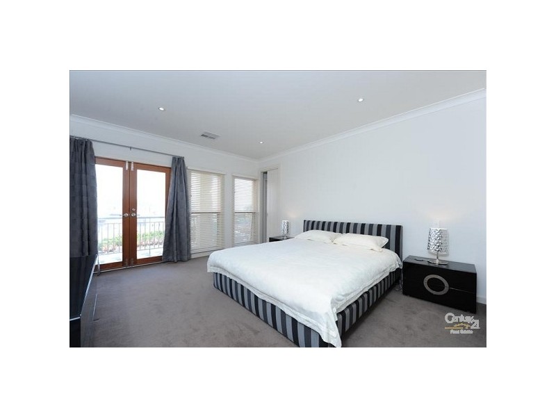 3 Lucia Place, Mawson Lakes SA 5095