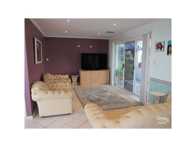 14 Conyngham Avenue, Para Hills SA 5096