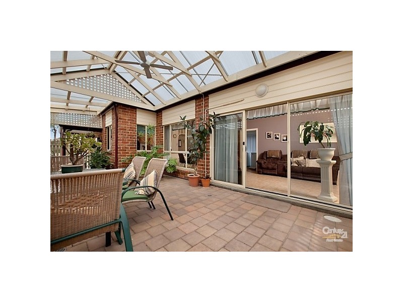 13 Parkdale Crescent, Mawson Lakes SA 5095