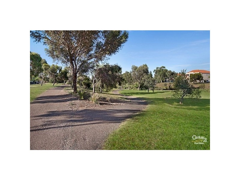 13 Parkdale Crescent, Mawson Lakes SA 5095