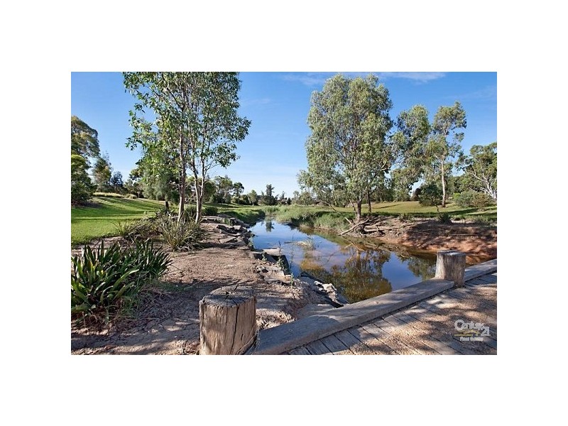 13 Parkdale Crescent, Mawson Lakes SA 5095