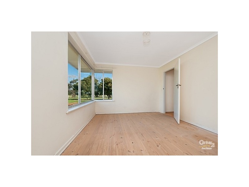 63 Daniel Avenue, Globe Derby Park SA 5110