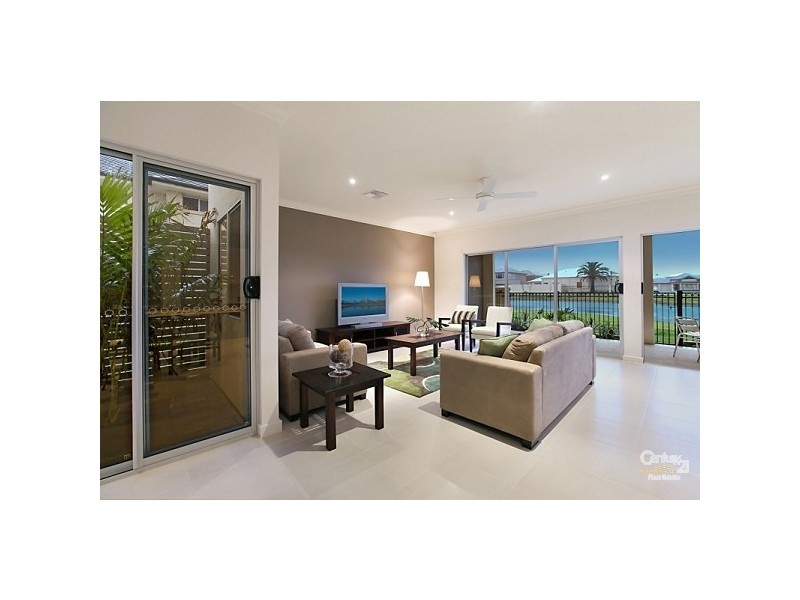 33 Santorini Walk, Mawson Lakes SA 5095