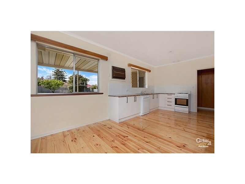 42 Blyth Street, Clearview SA 5085