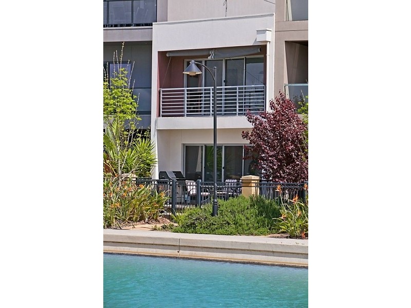 13 Santorini Walk, Mawson Lakes SA 5095