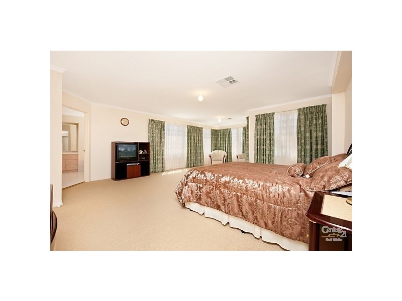 4 Bray Road, Mount Barker SA 5251