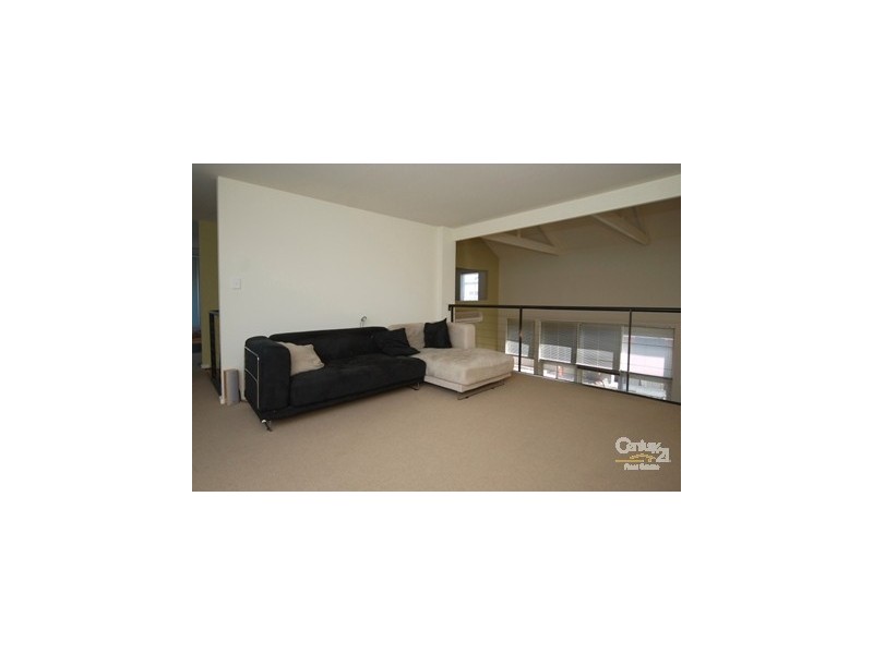 4 Yates Street, Mawson Lakes SA 5095