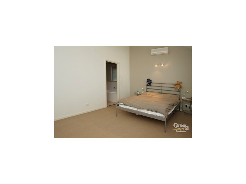 4 Yates Street, Mawson Lakes SA 5095