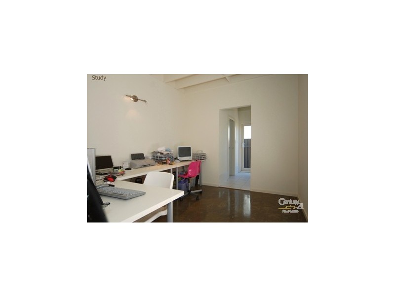 4 Yates Street, Mawson Lakes SA 5095