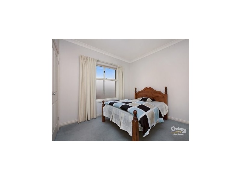 11 Greentree Place, Mawson Lakes SA 5095