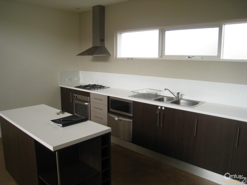 6 Wharfdale Lane, Mawson Lakes SA 5095