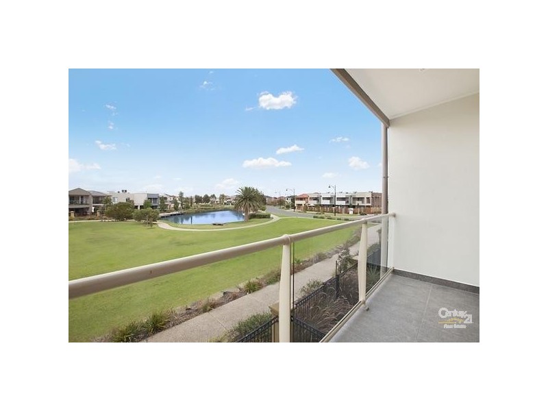 11a MacMillan Avenue, Mawson Lakes SA 5095
