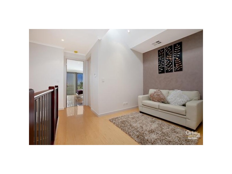 17 Coventry Street, Mawson Lakes SA 5095