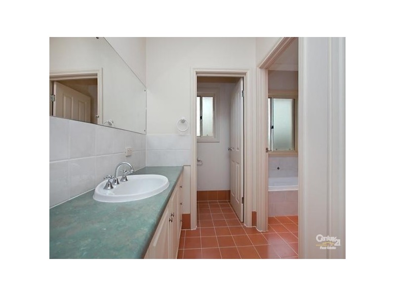 11 Greentree Place, Mawson Lakes SA 5095