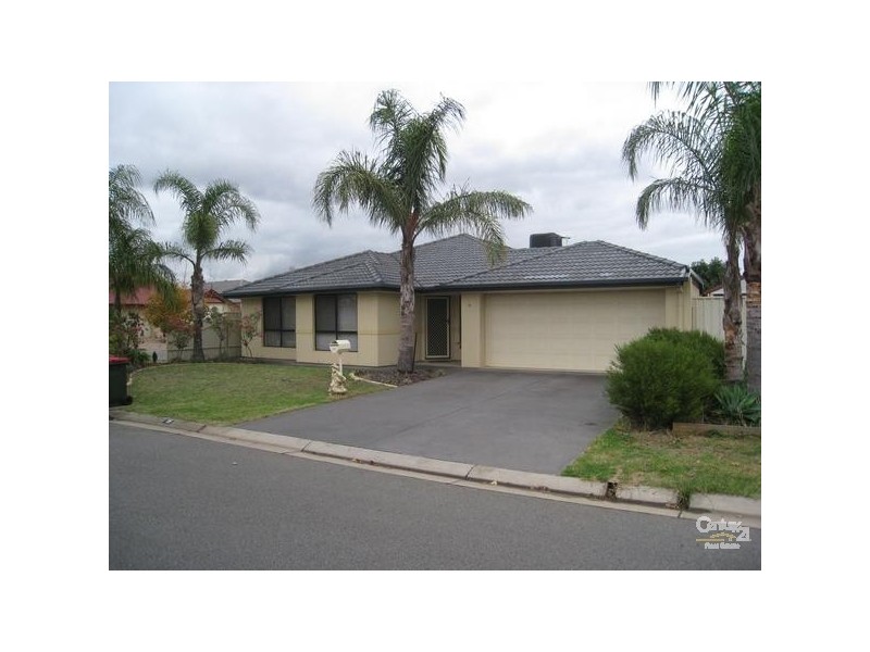 15 Rosecombe Place, Parafield Gardens SA 5107