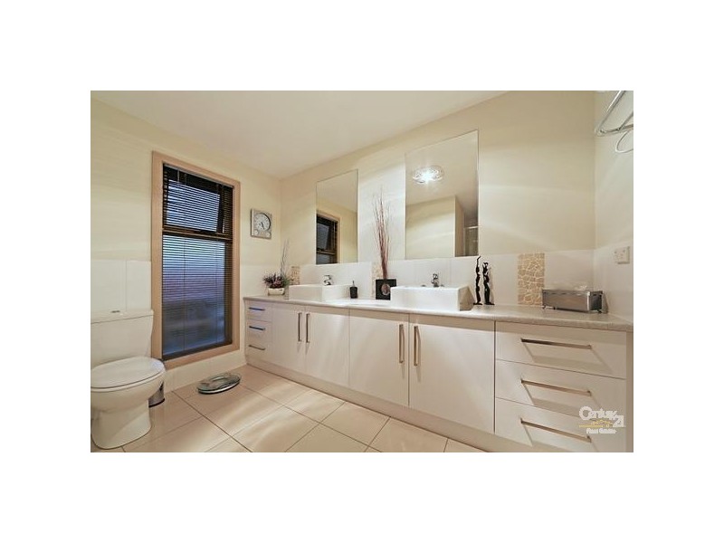 20 Grasswren Way, Mawson Lakes SA 5095