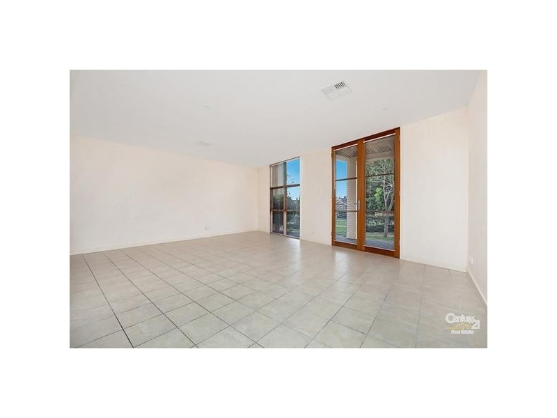 1/1 Torrens Lane, Mawson Lakes SA 5095