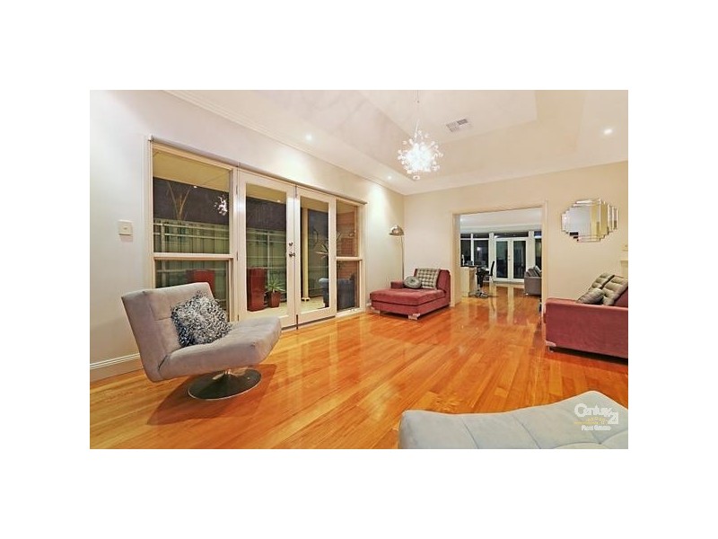 3 Oriole Walk, Mawson Lakes SA 5095