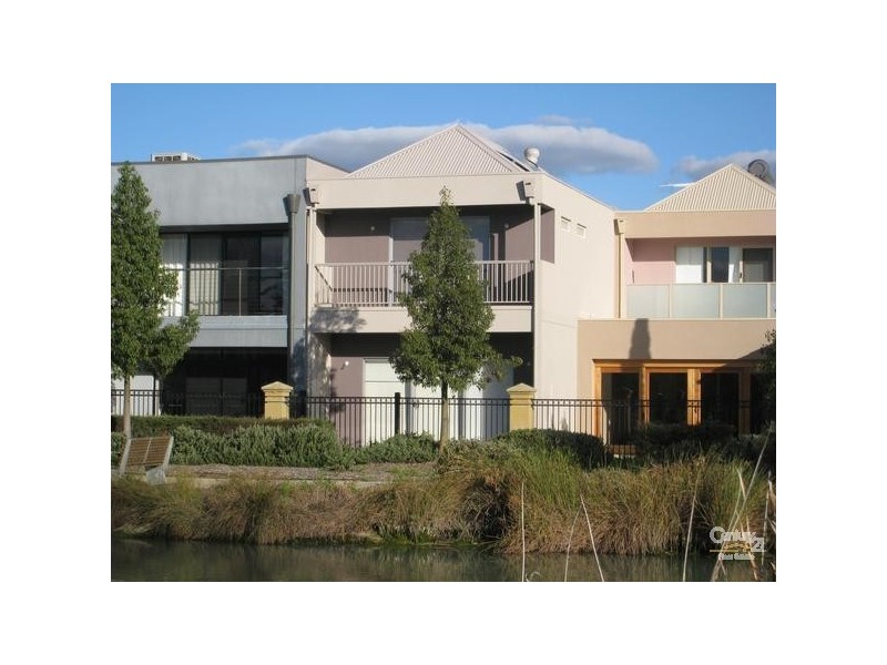 4 Pine Court, Mawson Lakes SA 5095