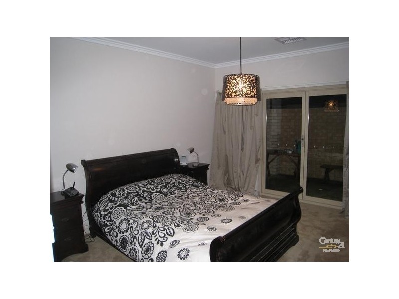27 Golden Circuit, Parafield Gardens SA 5107