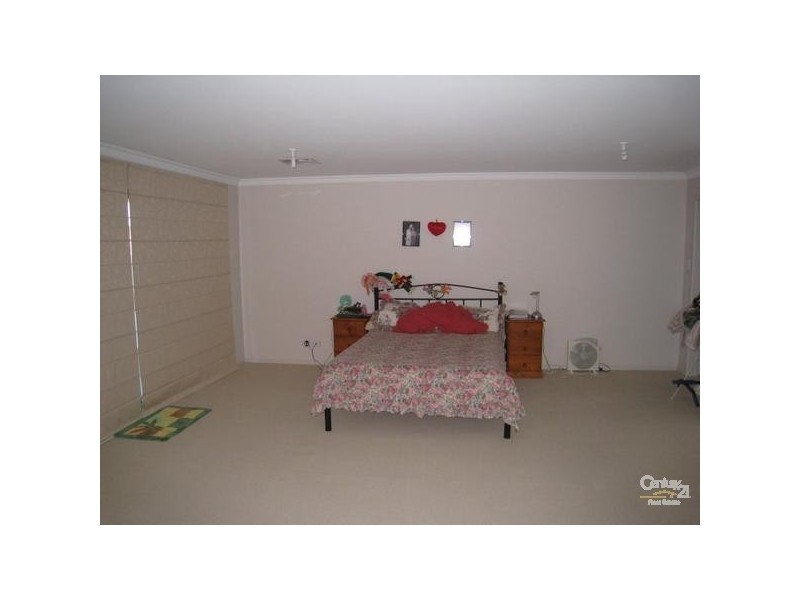 1 Azores Court, Mawson Lakes SA 5095