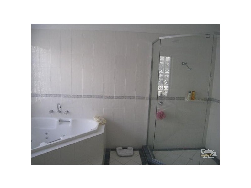 1 Azores Court, Mawson Lakes SA 5095