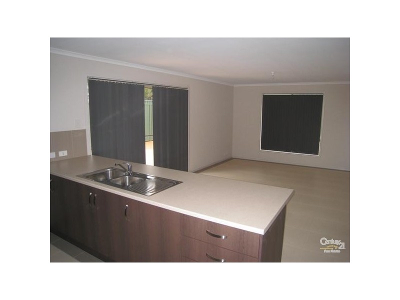 16 Bungarra Street, Hillbank SA 5112